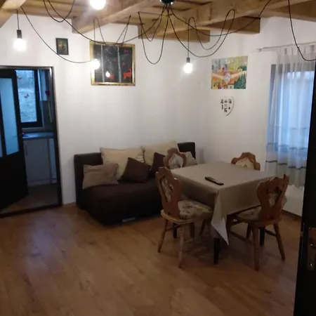 Nowhere Lodge Nyirmihalydi